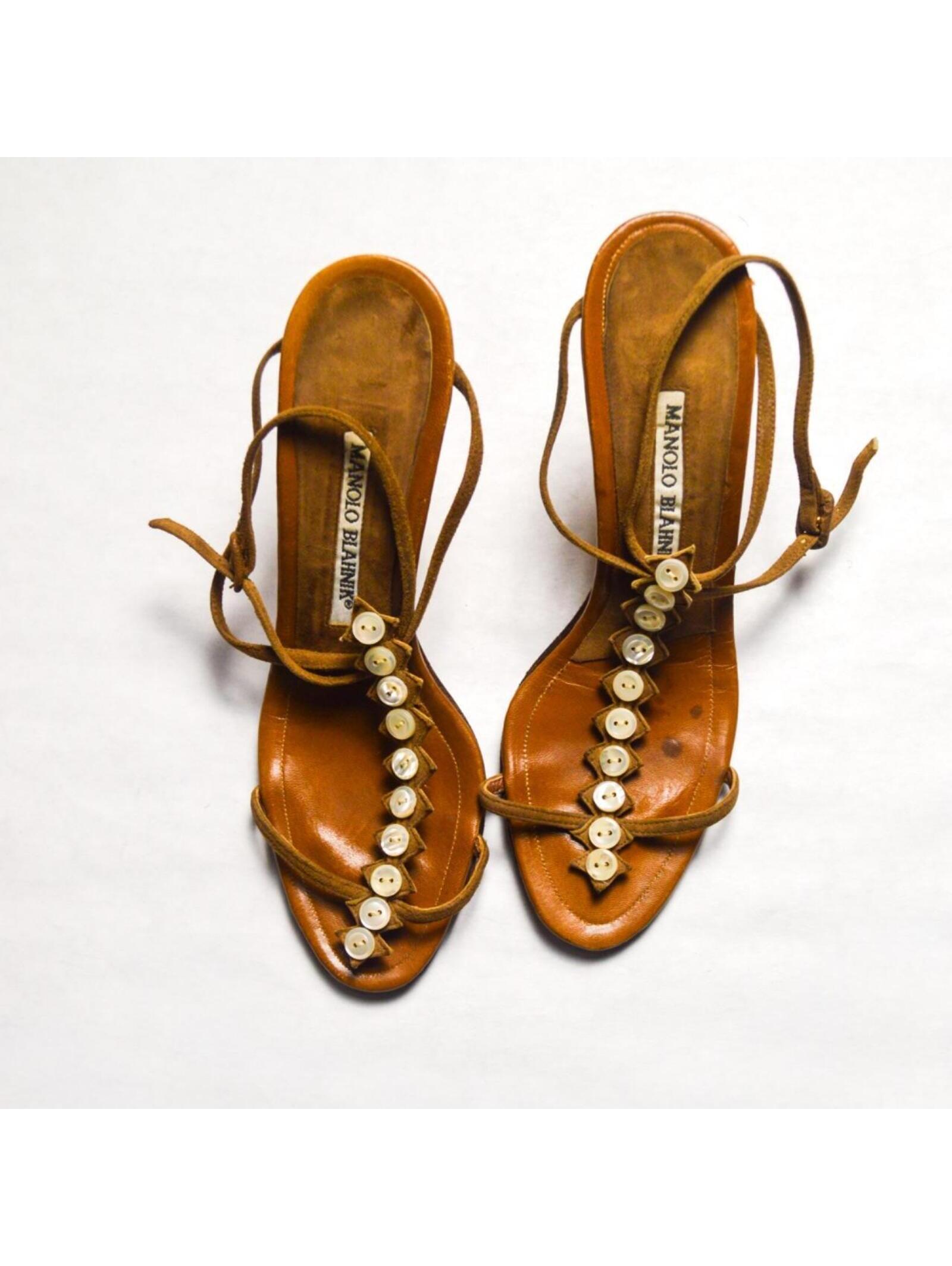 Satc Pete’s Favorite Chew Toy Manolo Blahnik Brown Button Heels